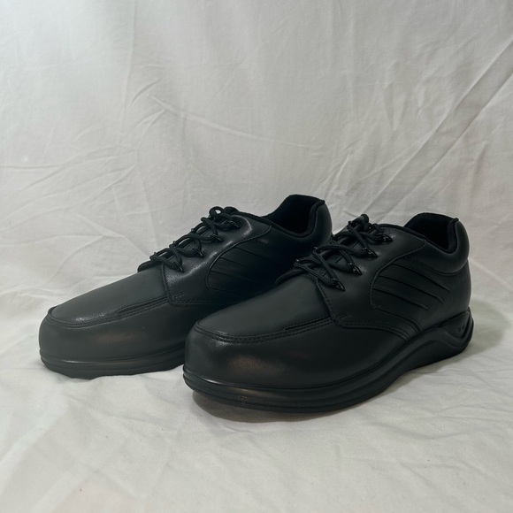 Brand New Women’s P.W. Minor “Serene” Leather Sneakers - Picture 2 of 6